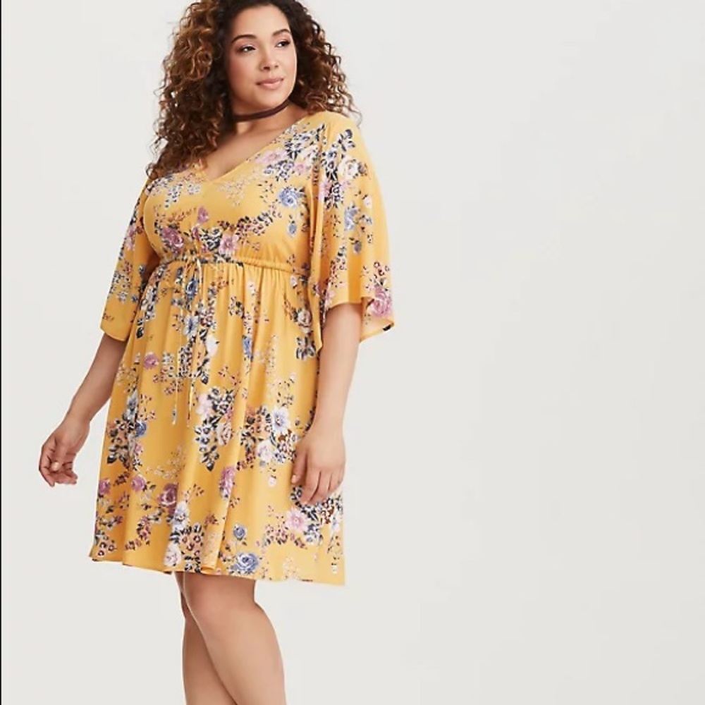 Torrid Summer Yellow Gold Floral Dress sz 2, 18/20